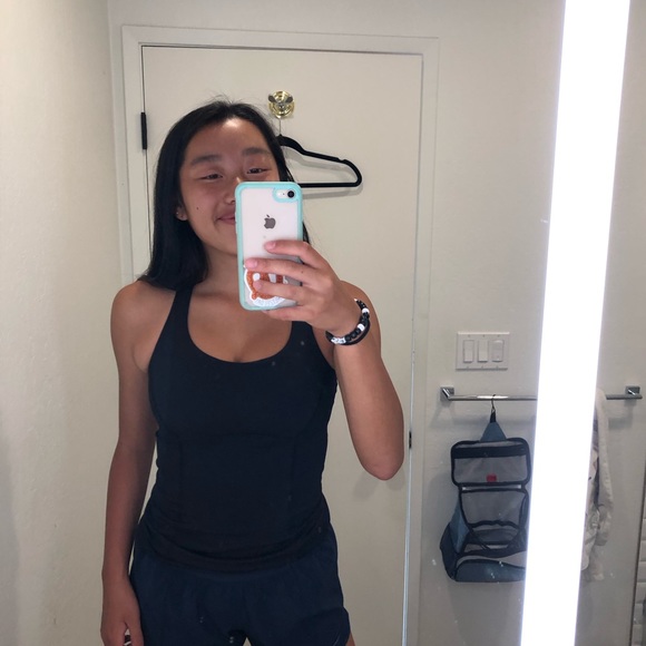Lululemon tank *like new condition* - Picture 3 of 6